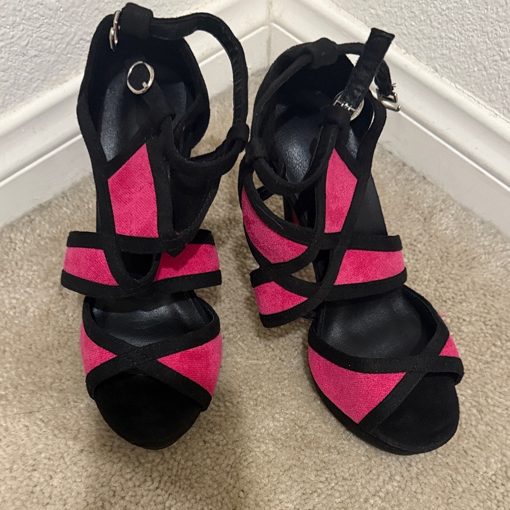 Elegant Black and Pink Women's Heels